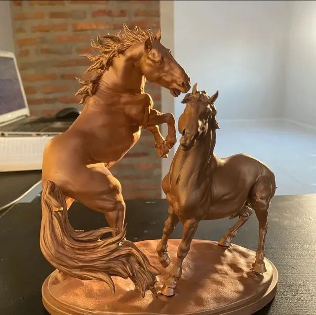 Estatueta de Cavalo em Resina  - Foto 3