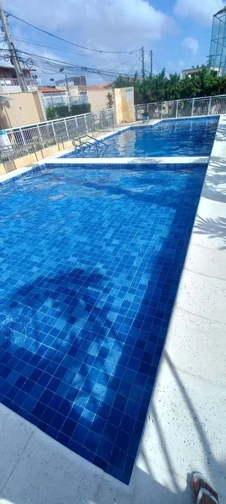 Limpeza e manutenção de piscina