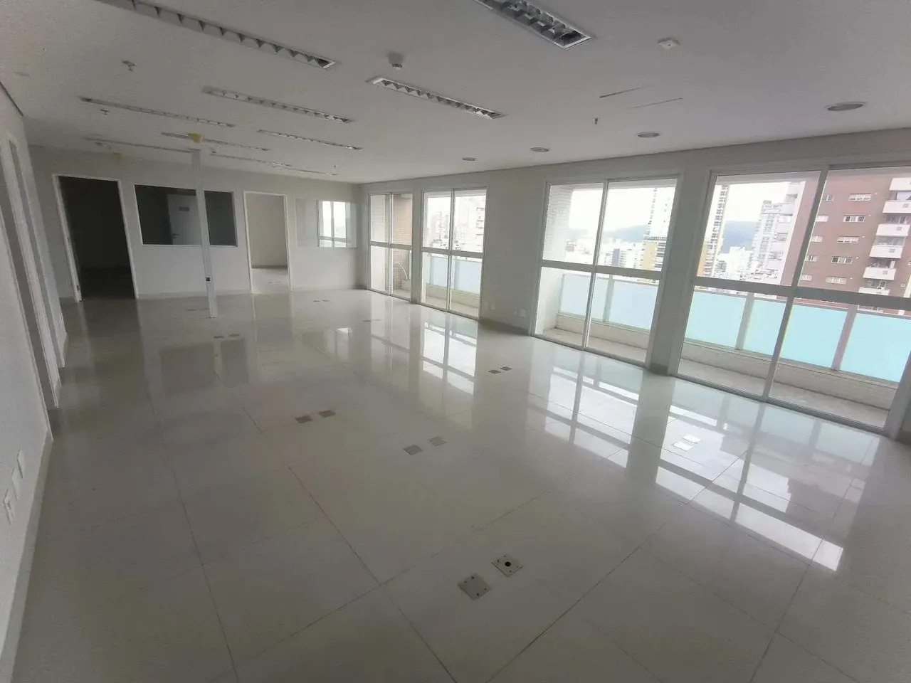 Sala, Boqueirão, Santos - R$ 2.7 mi, Cod: 4233 MMD