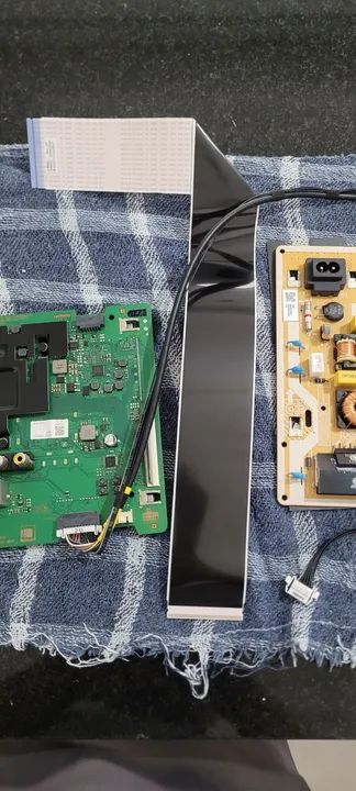 Peças para TV - Placas e Cabos Samsung 65" crystal - Foto 5