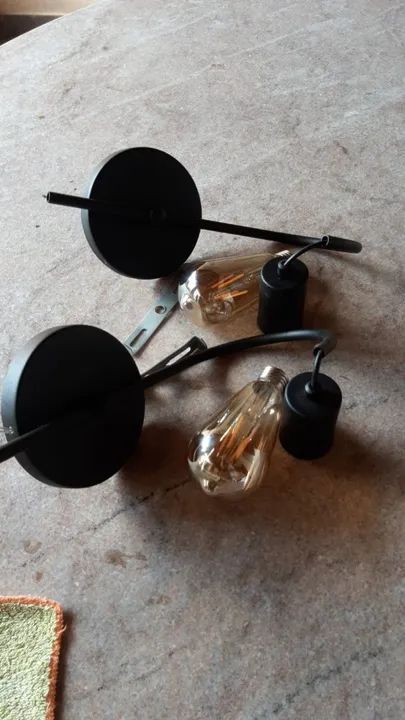 1 par de  luminárias e 1 par de lâmpadas retro  - Foto 2