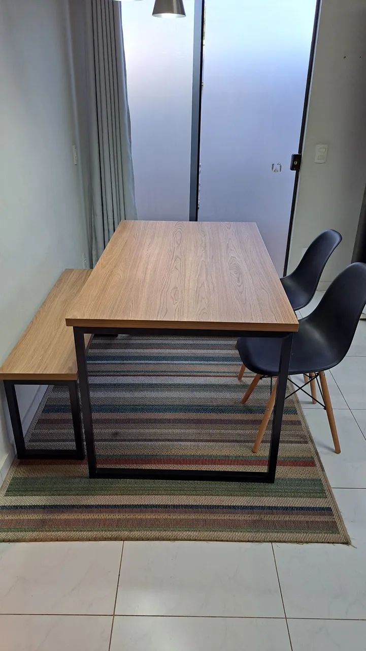 Mesa com cadeiras64169248141314120