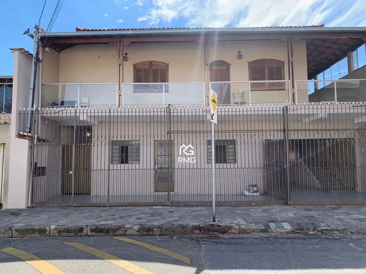 Casa Geminada - 50M² - 02 quartos bairro Floramar - Belo Horizonte - MG
