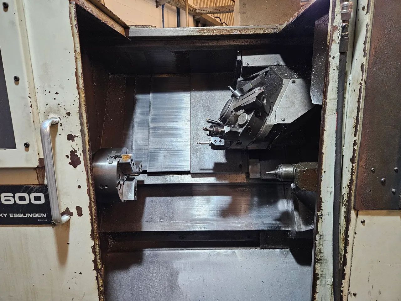 Torno CNC GU 600