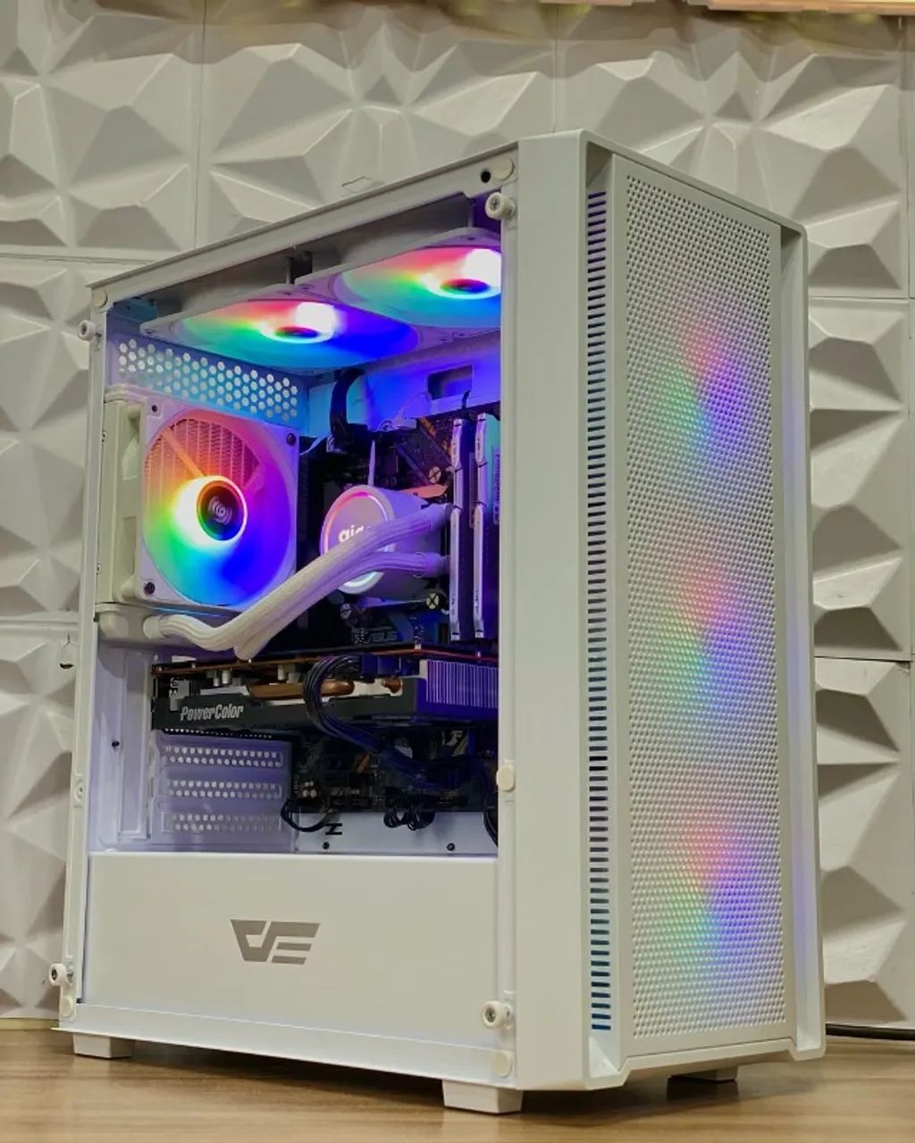 PC GAMER CORE I7 8700/ 32 RAM/ RX 5600 XT 8GB