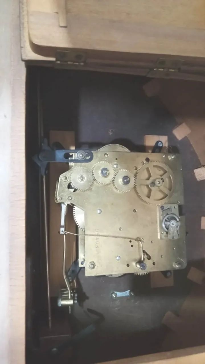 Relógio Carrilhão antigo de mesa - Foto 2