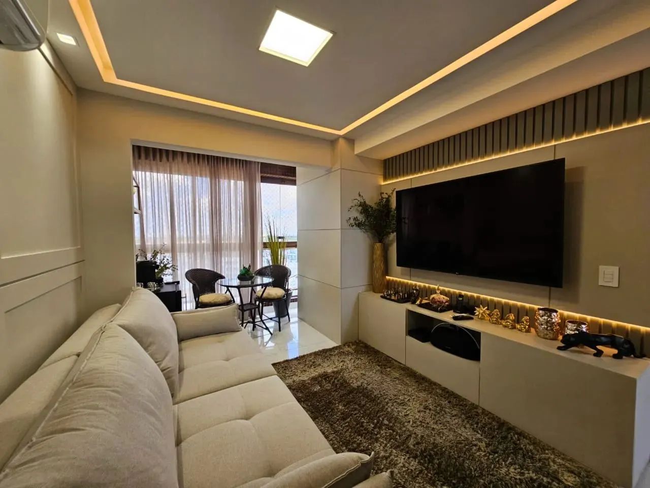 Maria Eleonora -Estados -Andar alto -69m² -02 quartos s/01 suíte + Office - Ambientado e c
