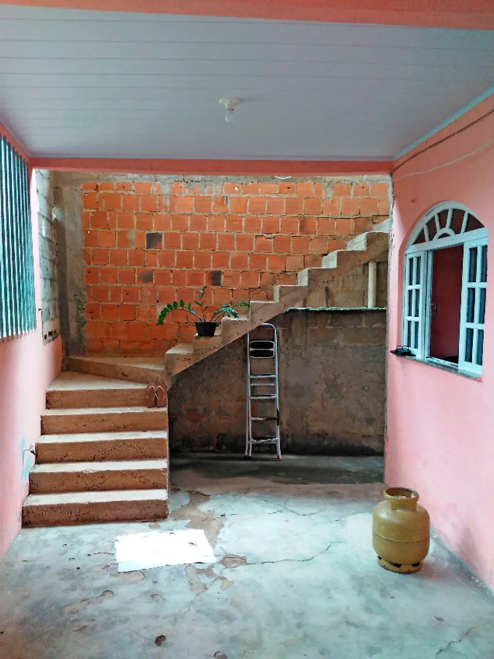 Vendo Casa com Terraco e Garagem - Foto 4