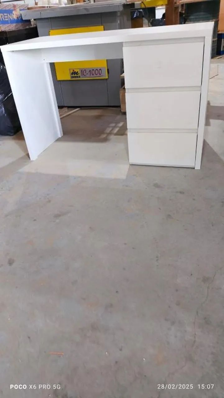 Mesa e Escrivaninha em MDF  - Foto 2