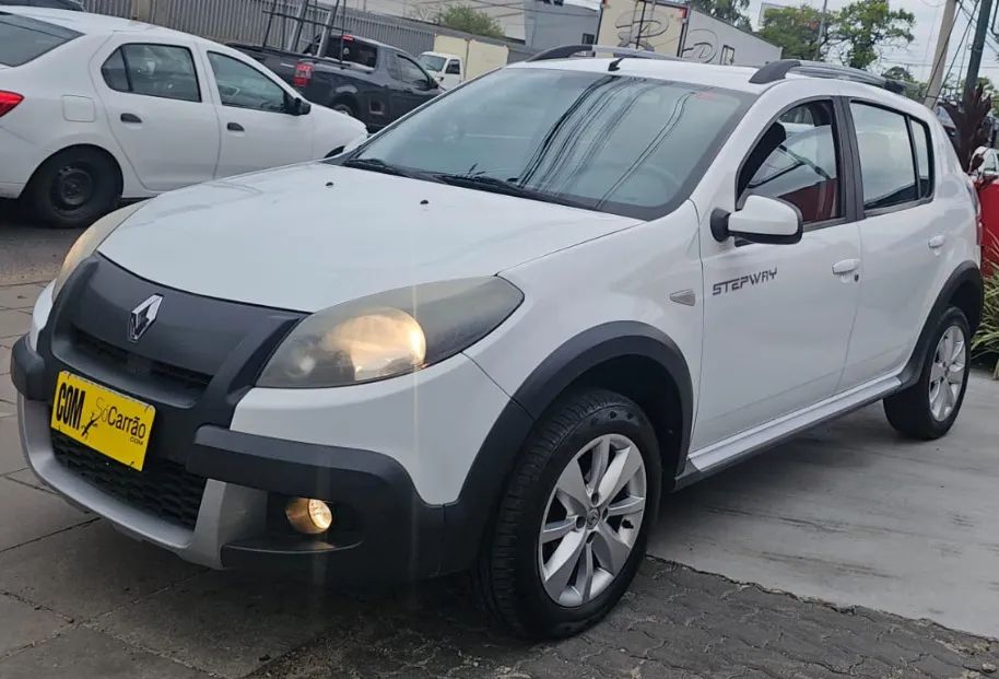 Renault Sandero Stepway 2014