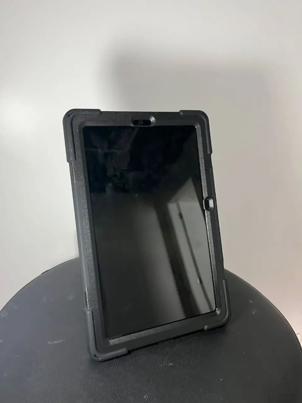 Tablet com capa protetora