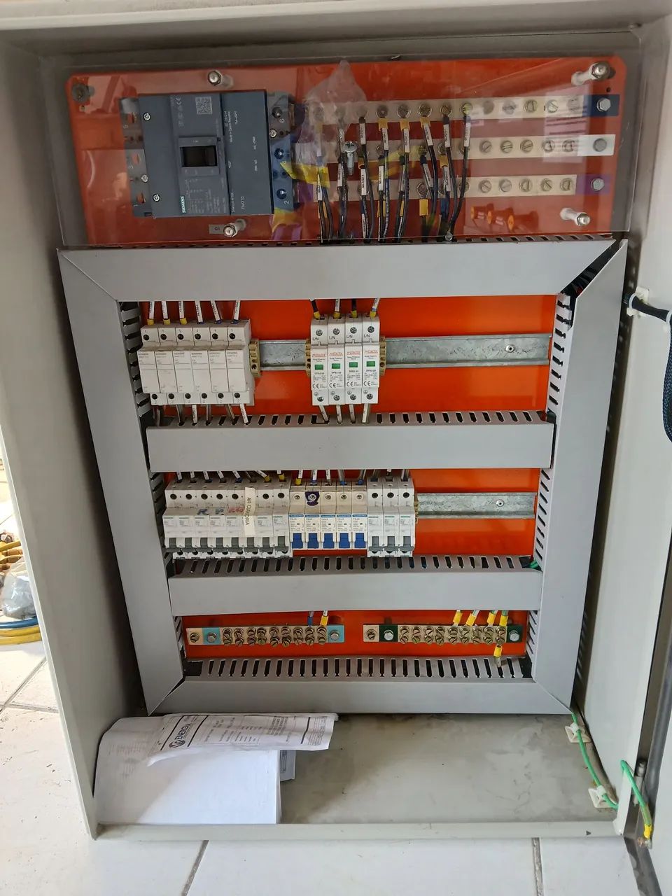 Quadro de Distribuição Elétrica Industrial - Foto 2