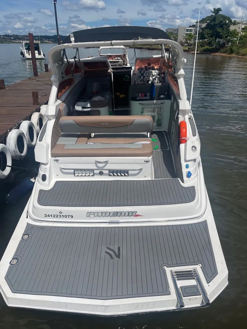*OPORTUNIDADE* Lancha Phoenix 360 Limited - 2015 em Sociedade - Foto 3