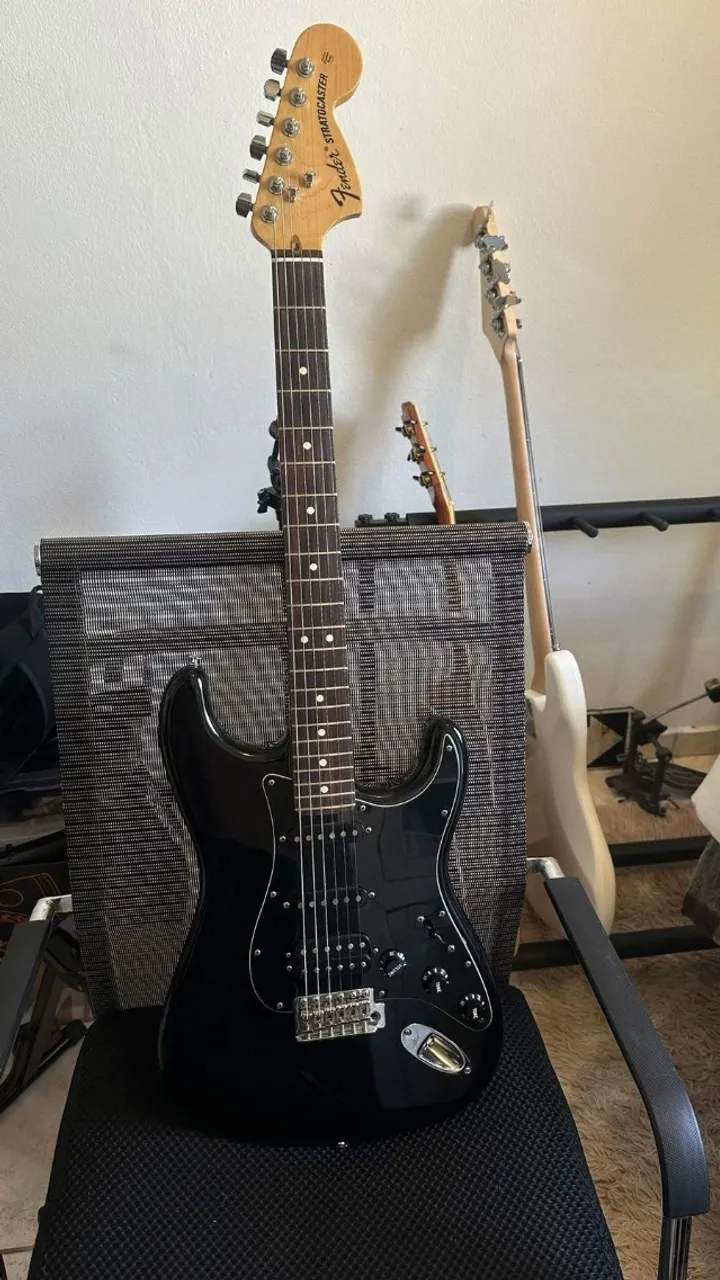 guitarra fender american special stratocaster