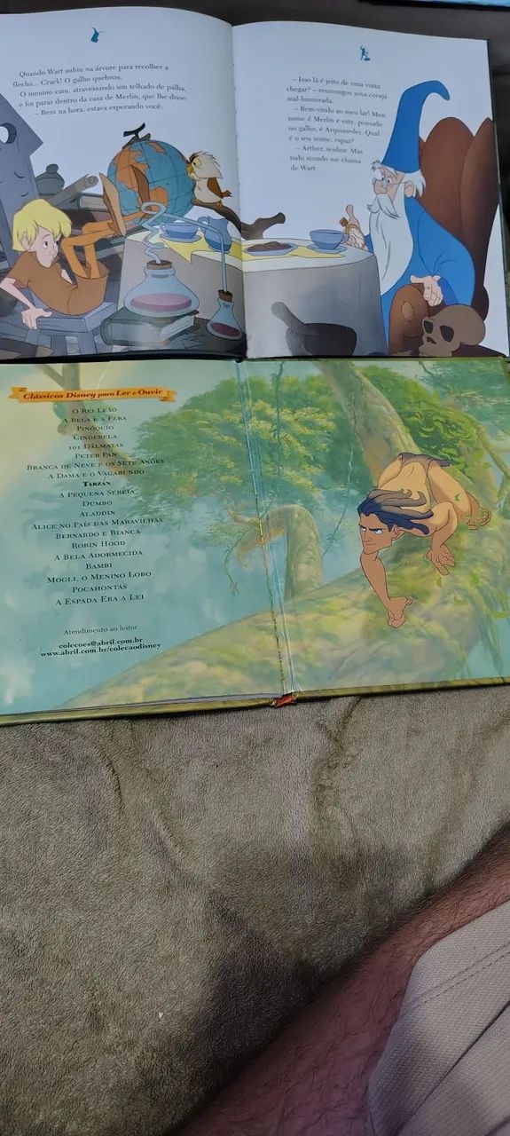 2 livros da Disney Tarzan e a espada era a lei - Foto 2