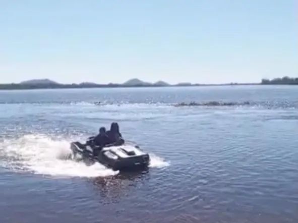 Veículo Anfíbio Argus 8x8 Avenger quadriciclo  - Foto 5