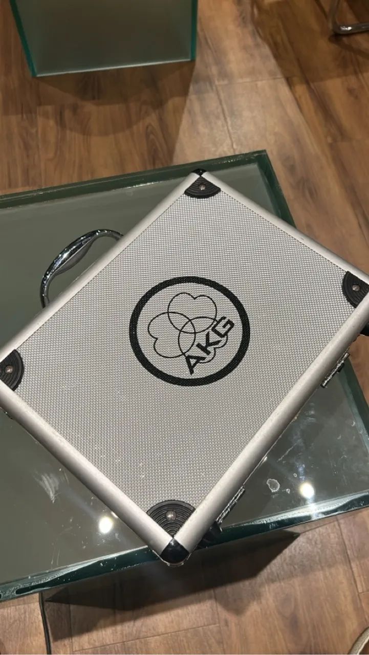 AKG 414 XLII - Microfone Condensador - Foto 2