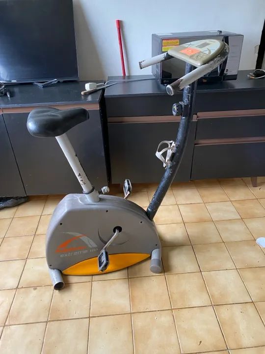 Bicicleta Ergométrica Usada - Foto 2