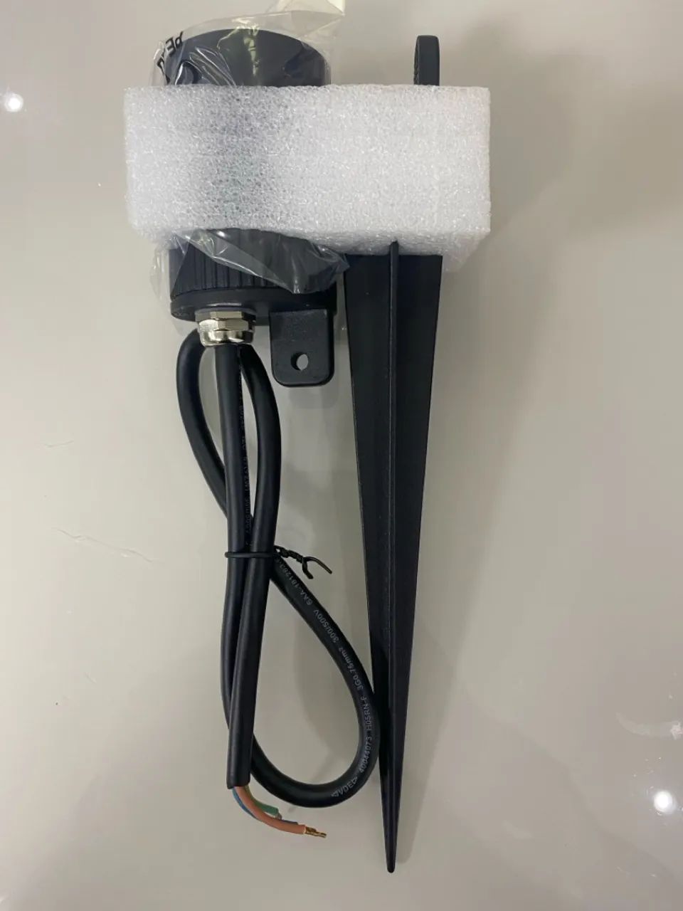 Refletor de Jardim LED 7W - Luz Branco Quente - Foto 4