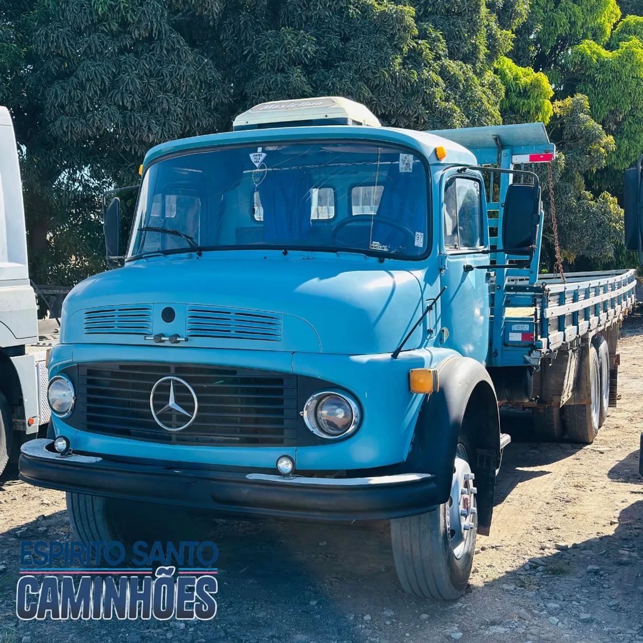 MB 1111 ano 1969 carroceria