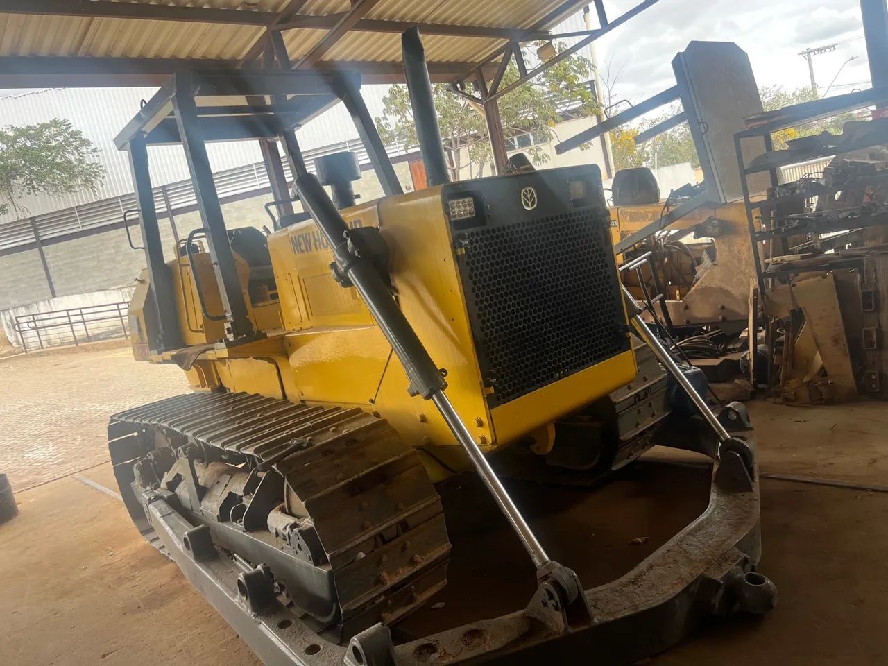 Trator de Esteira New Holland D170 2010. - Foto 5