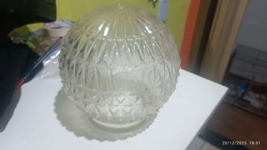 Globo de vidro luminária