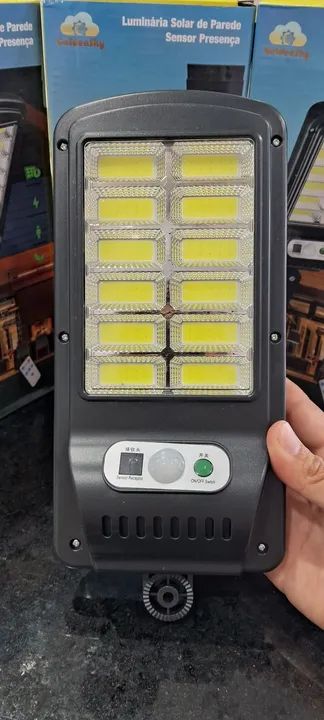 refletor Solar com Sensor de Movimento e Controle Remoto - Foto 2