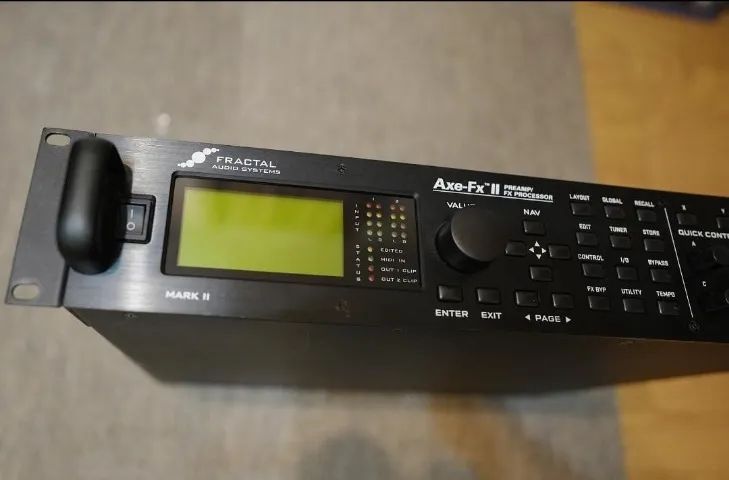 FRACTAL AUDIO SYSTEMS Axe Fx-Ⅱ XL ジャンク FRACTAL AUDIO SYSTEMS Axe Fx-Ⅱ XL ジャンク
