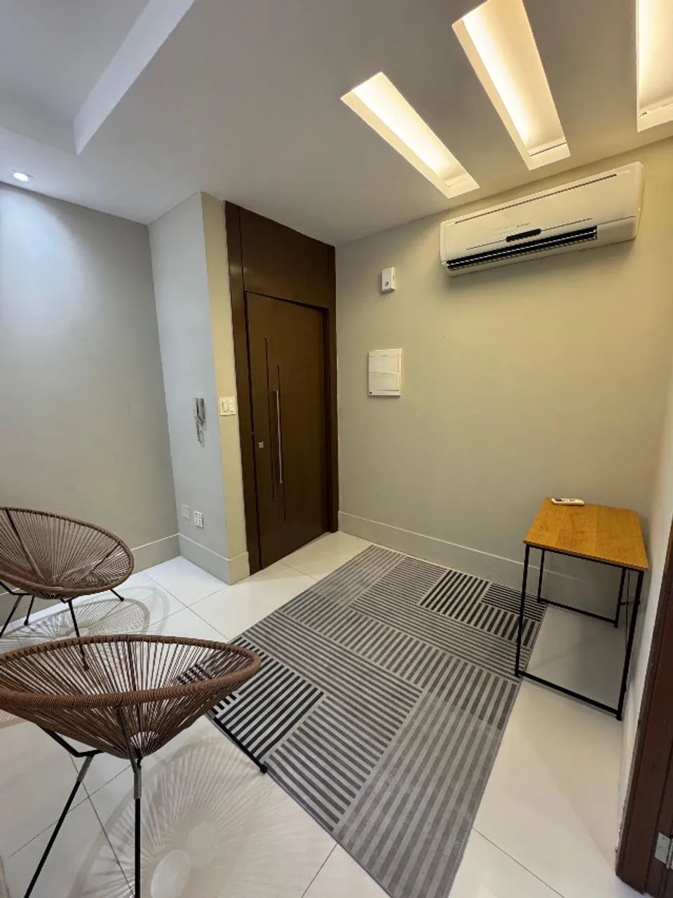 Sala Comercial - Escritório - Mobiliado. Bairro Nazaré. Ed. Real One