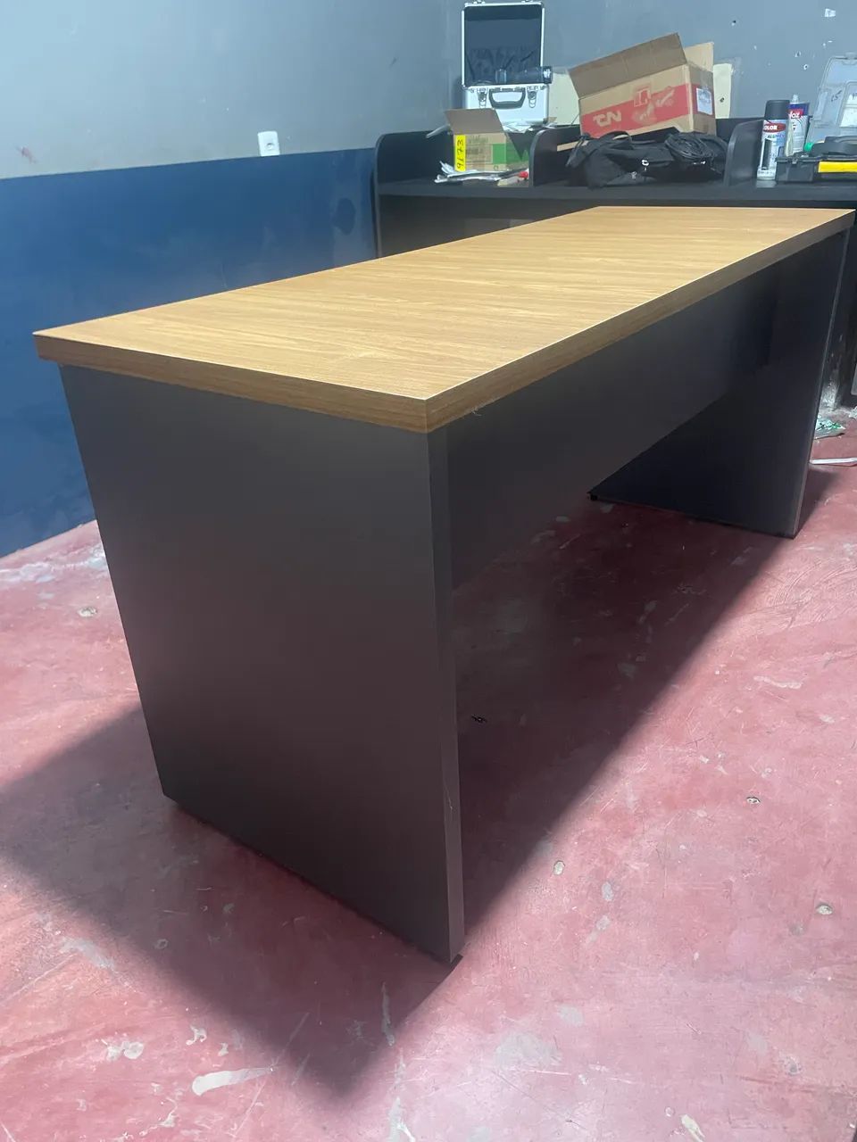 Mesa de escritório com gavetas  - Foto 3