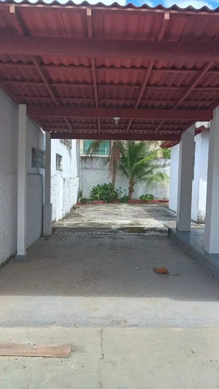 Casa 3 Dormitórios sendo 1 suite. Comercial/residêncial. Parque 10.
