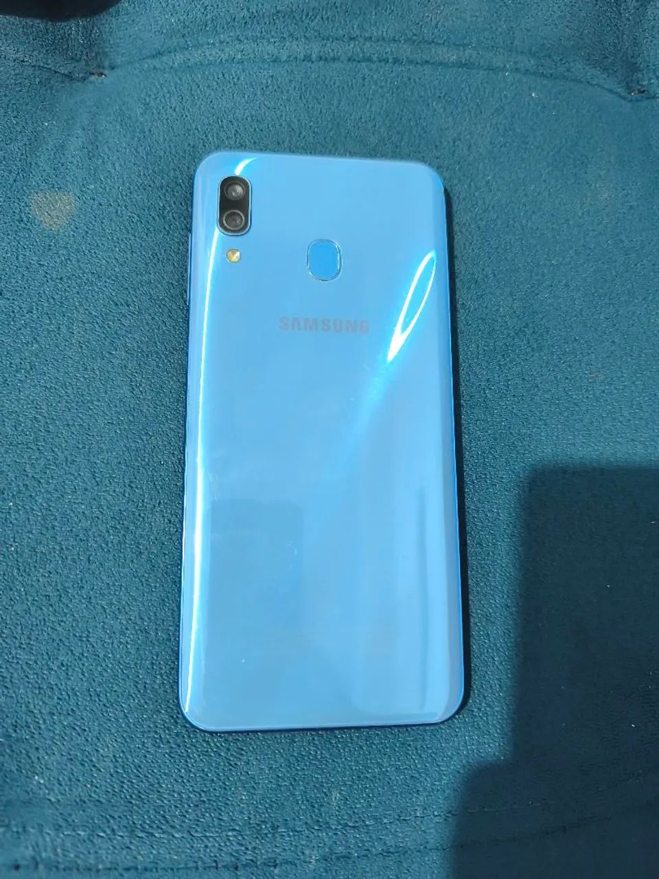 Vendo celular Samsung A30 - Foto 3