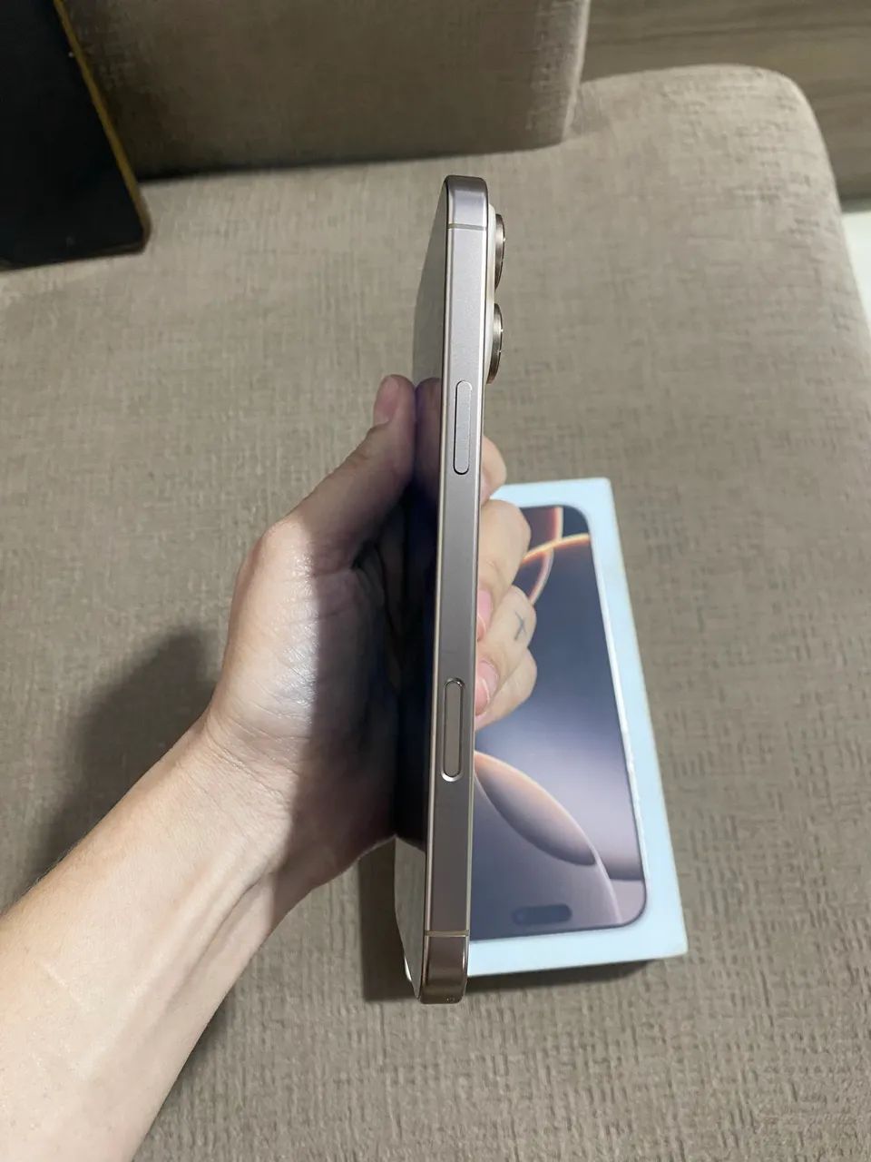 iPhone 16 Pro Max 256 top  - Foto 4