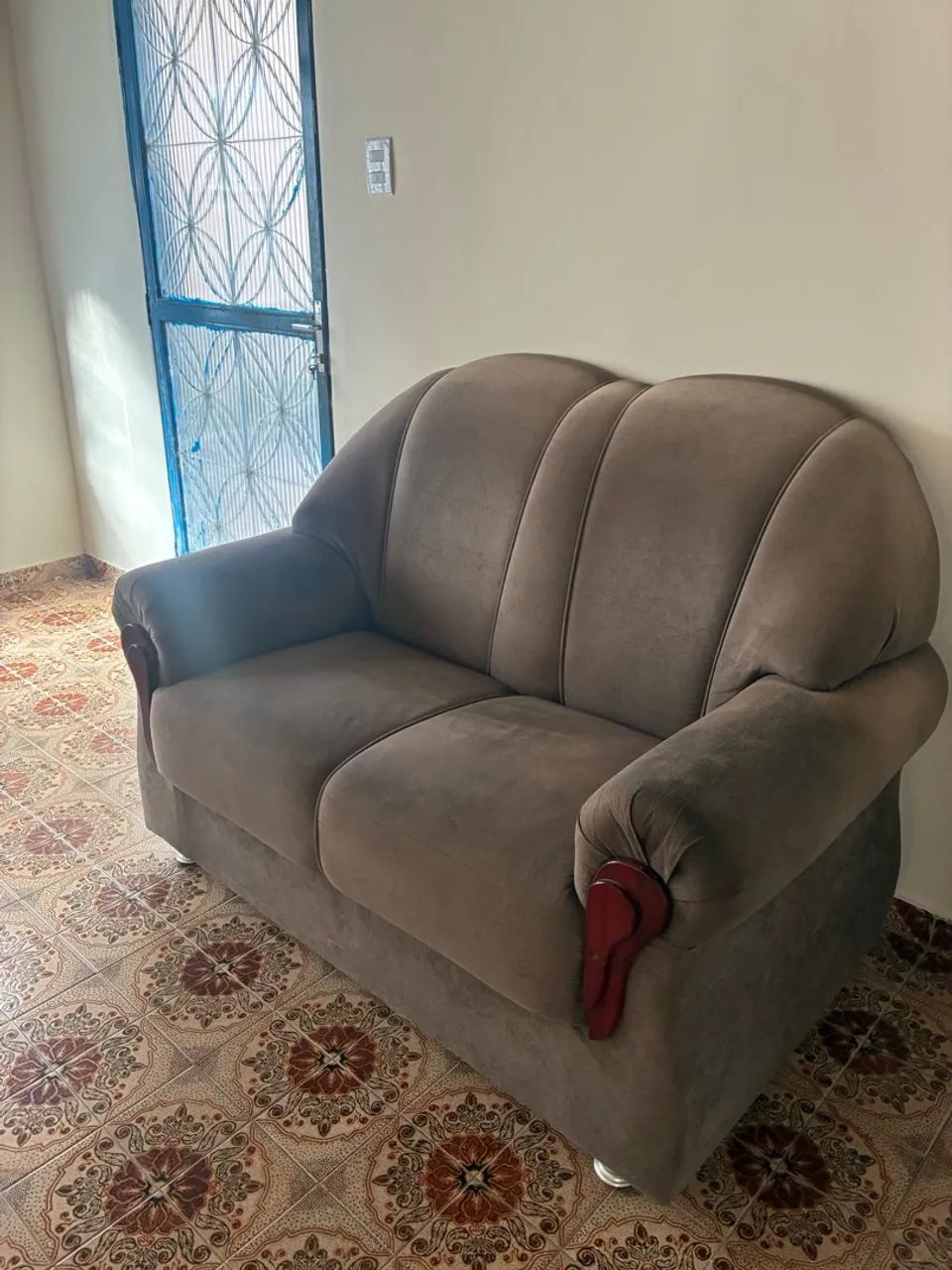 Conjunto de Sofás 3 e 2 Lugares USADO - Confortável e Firme