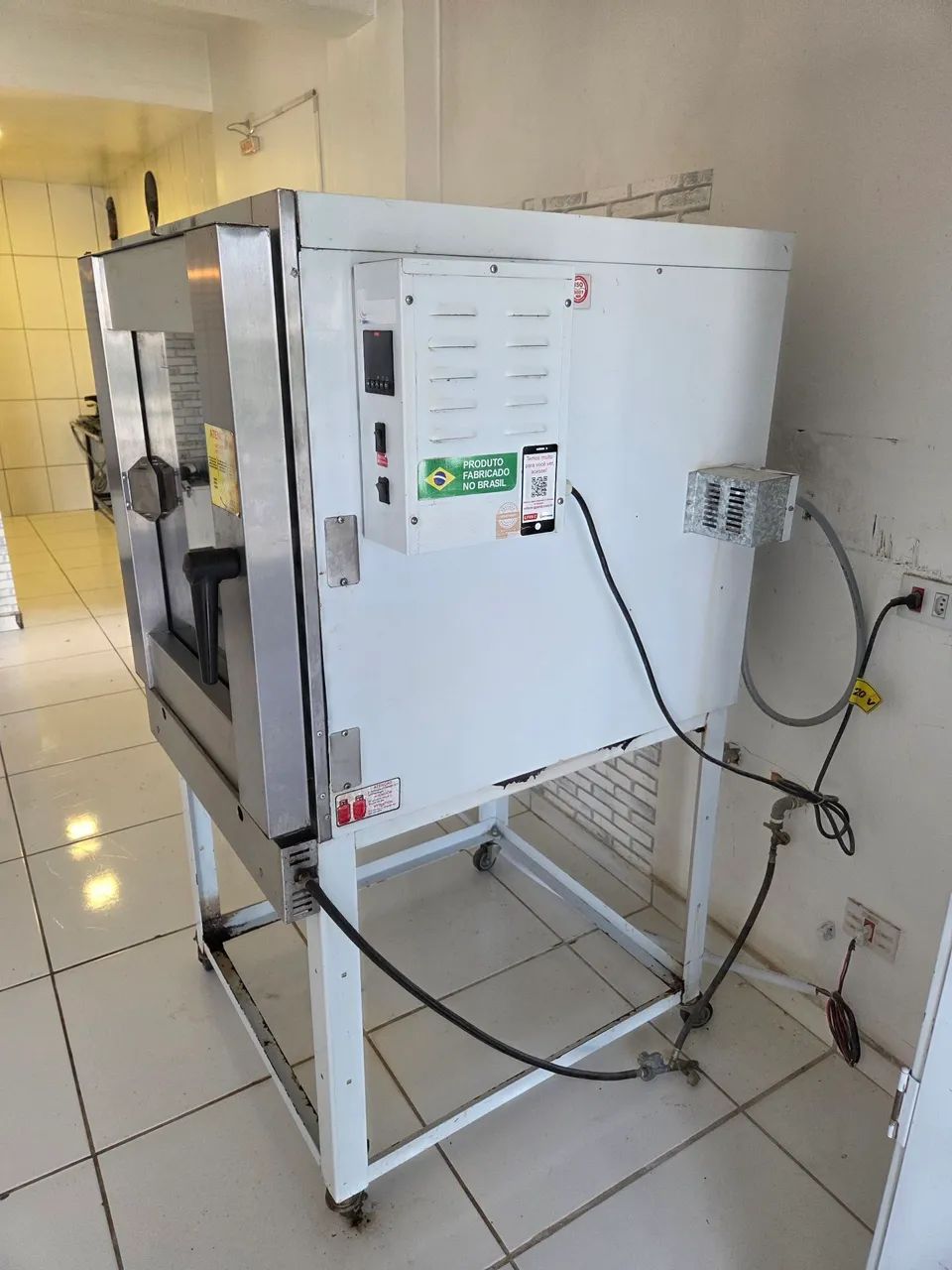 Vende-se Forno Turbo 8 esteiras - Foto 3