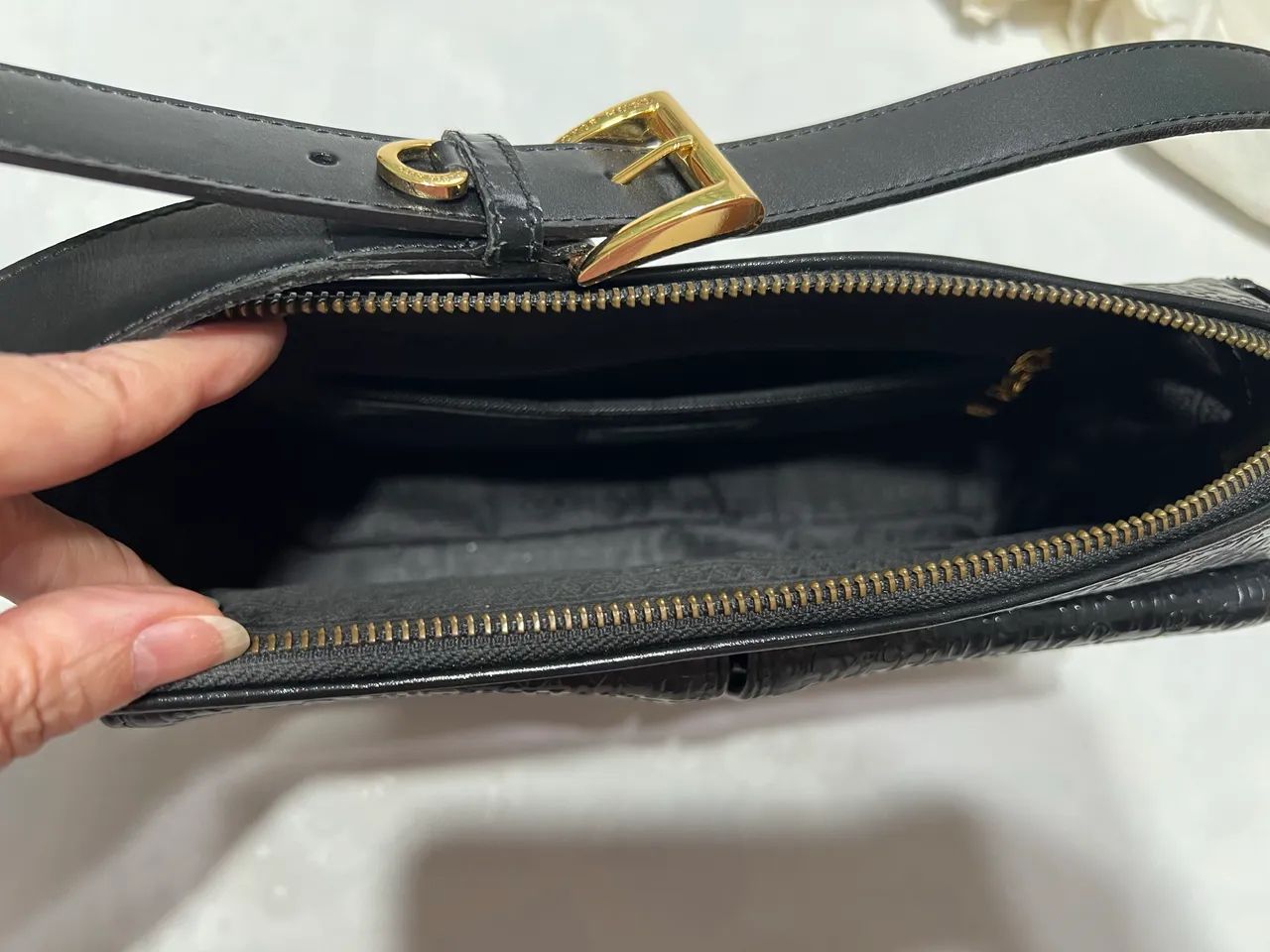 Bolsa Victor Hugo Original de Couro Preta, sem uso.  - Foto 3