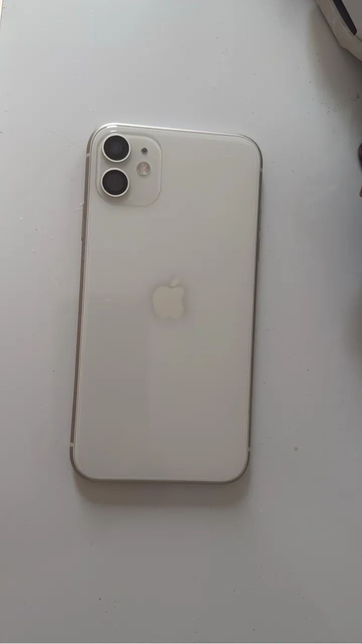 Celular IPhone 11 100% bateria