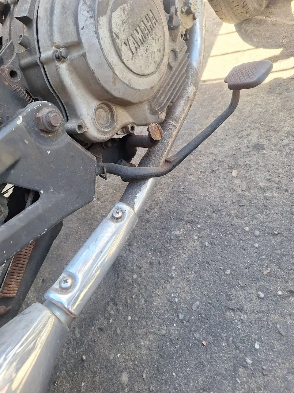 Escapamento YBR 125 original  - Foto 2