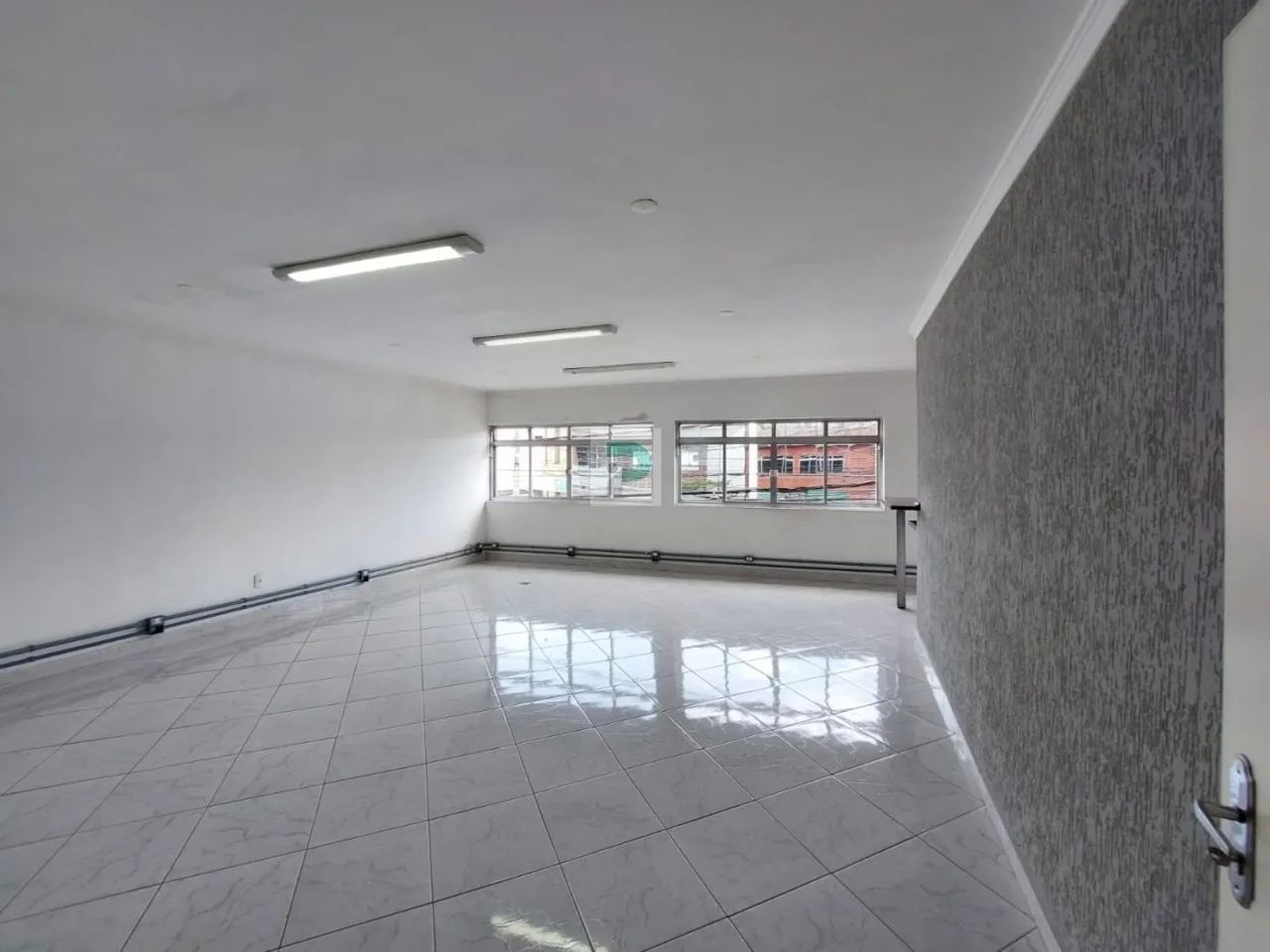 Sala Comercial para Locação em Mogi das Cruzes, Centro, 1 banheiro