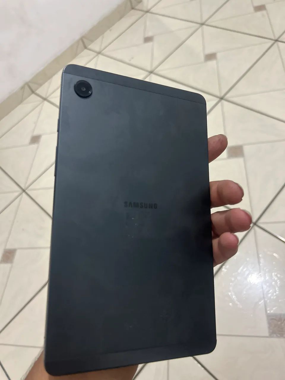 Tablet Galaxy A9 ,64 GB tem função celular 