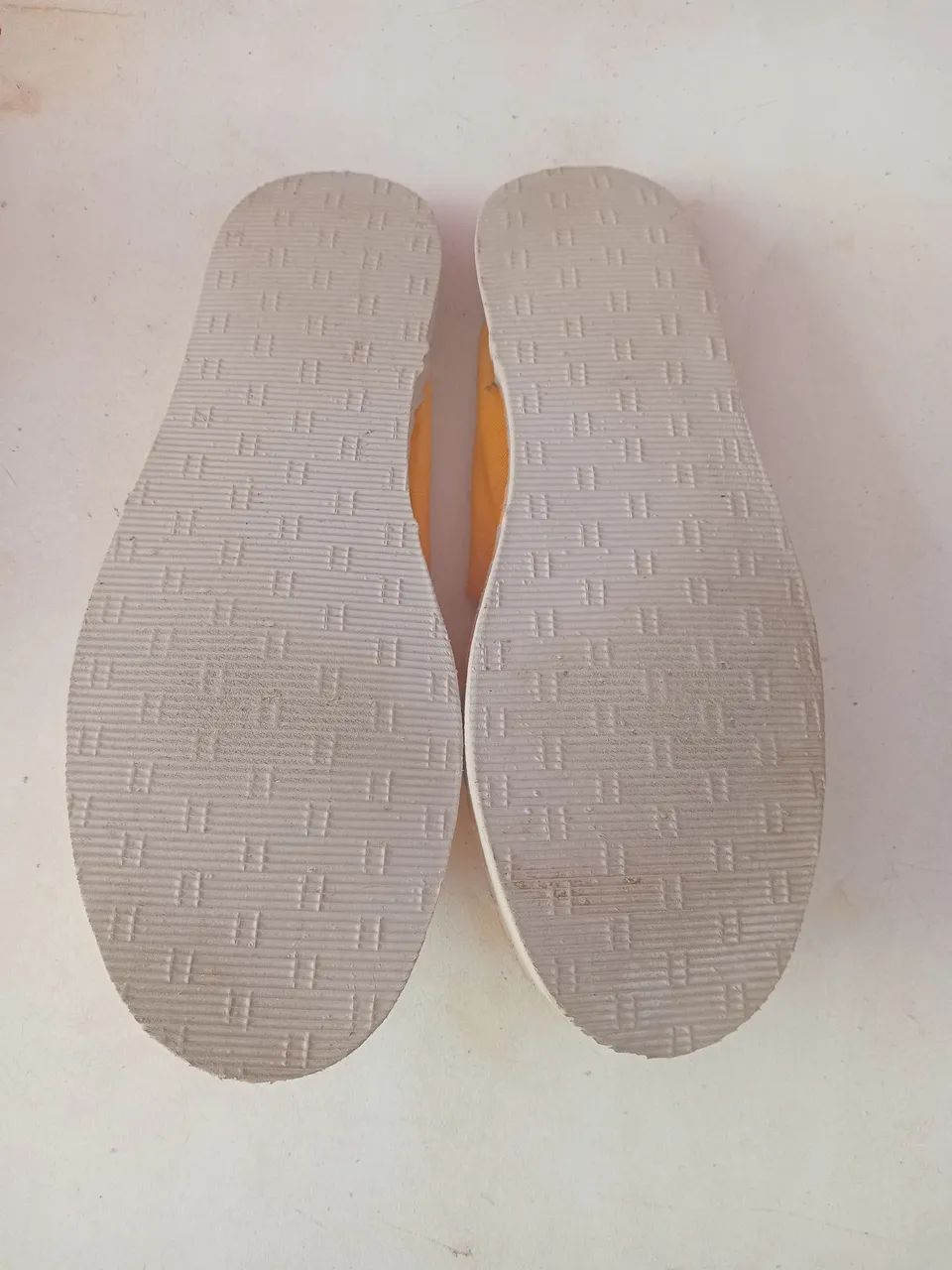 Alpargatas Havaianas Amarelas - Foto 4