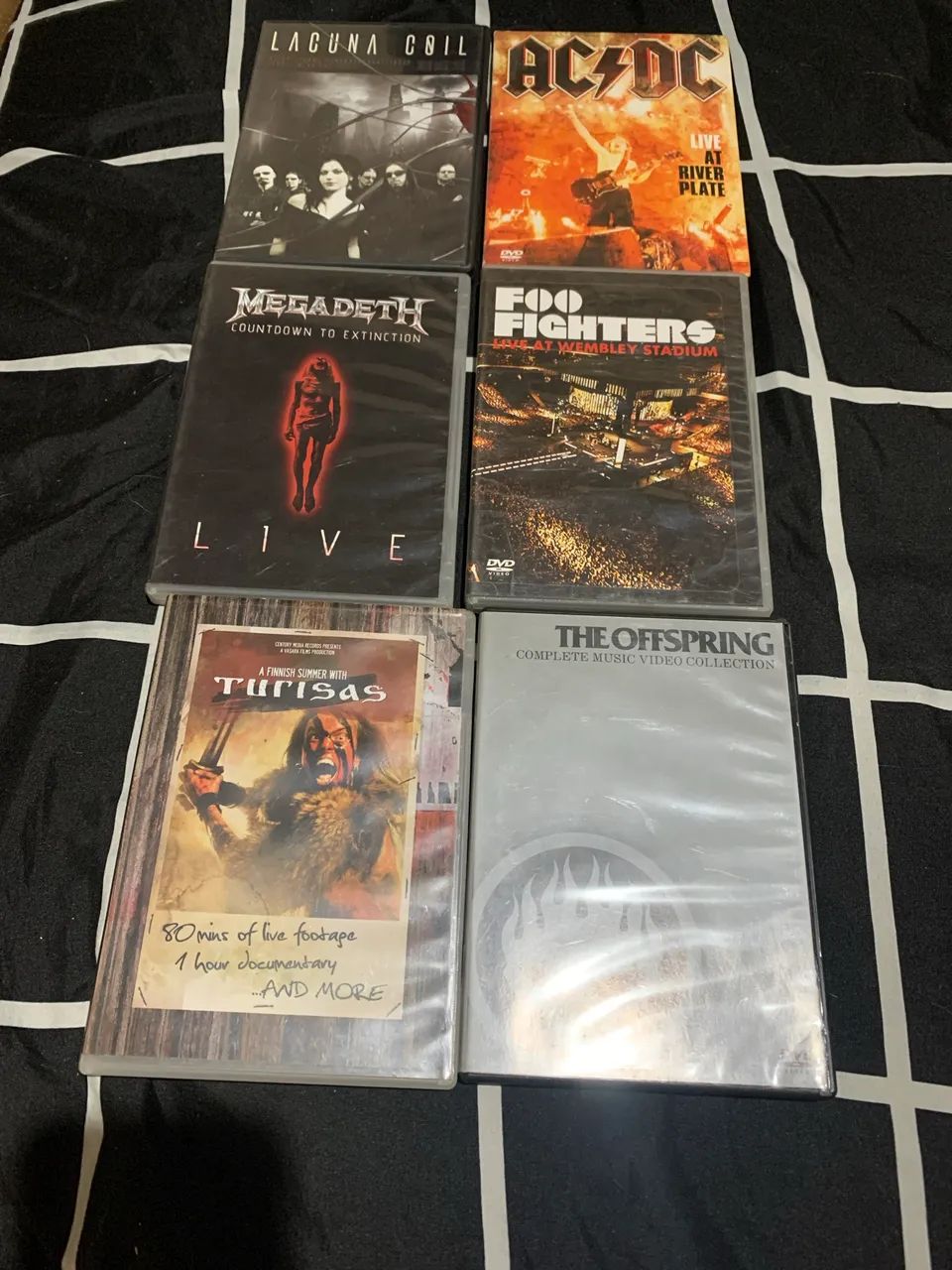 Lote de DVS (Lacuna Coil, AcDc, Megadeth, Foo Fighters, Turisas