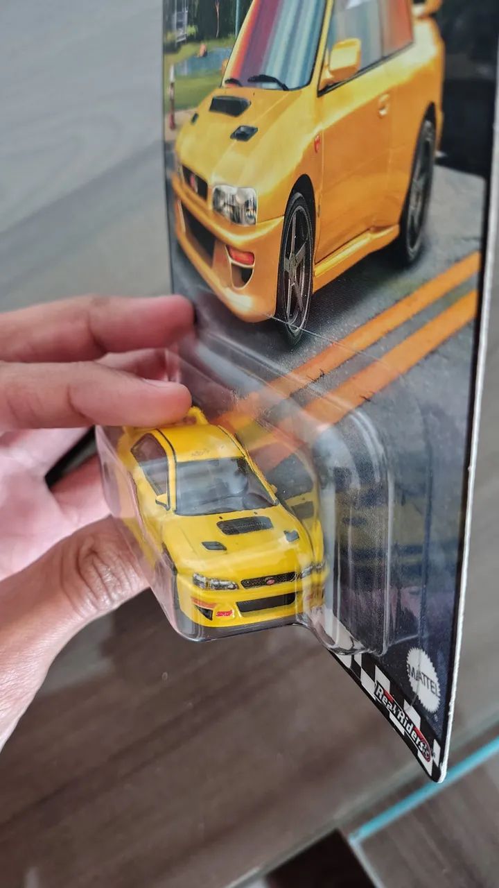 Subaru Impreza STI - HotWheels Premium Boulevard  - Foto 2