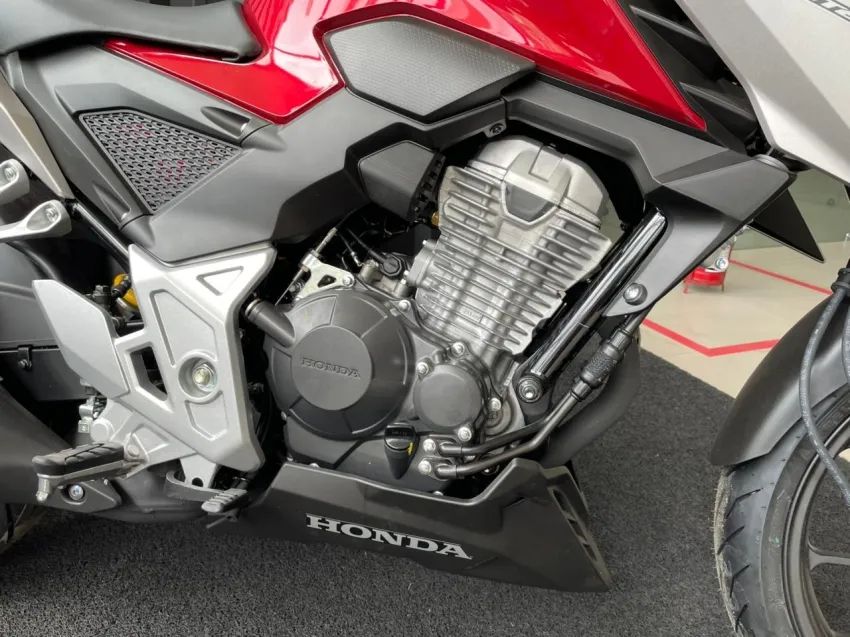 CB 300F TWISTER CBS 0KM. - Foto 6