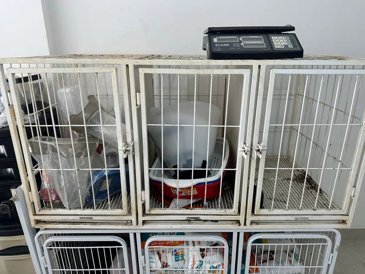 Gaiola tripla para doaçao