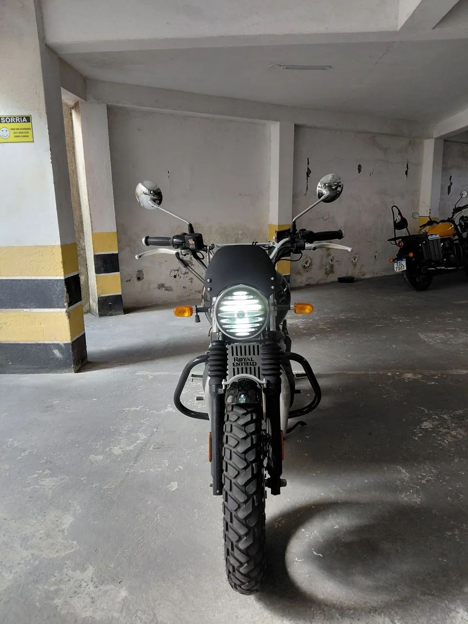 Interceptor 650 equipada  - Foto 3