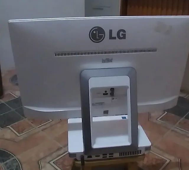 monitor e cpu  com defeito - Foto 4