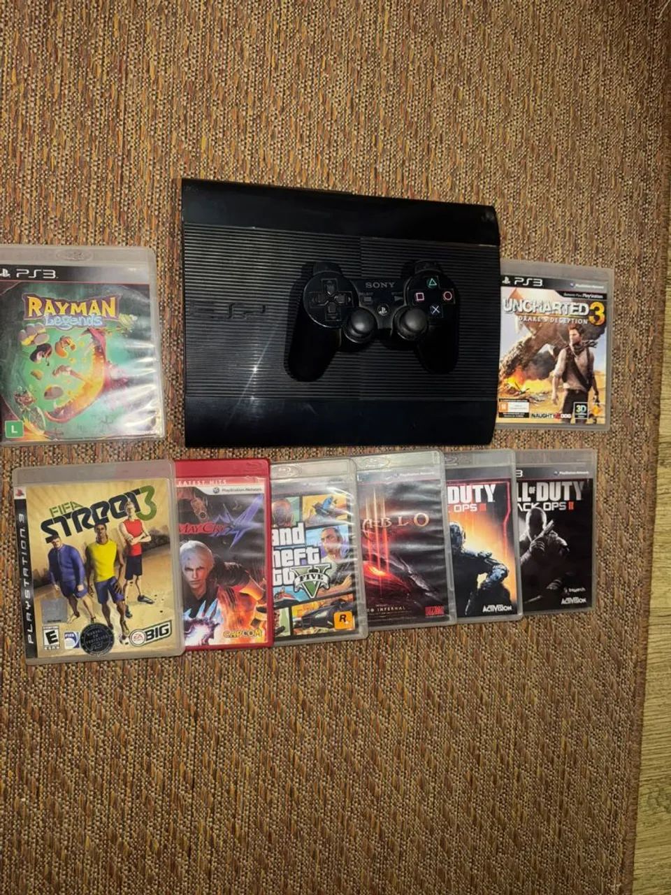 Vendo TV  32 polegadas, e ps3 desbloqueado