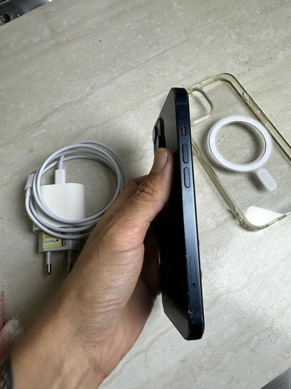 iPhone 13 128GB Midnight c/ Carregador Original Apple e Capa MagSafe - Foto 3