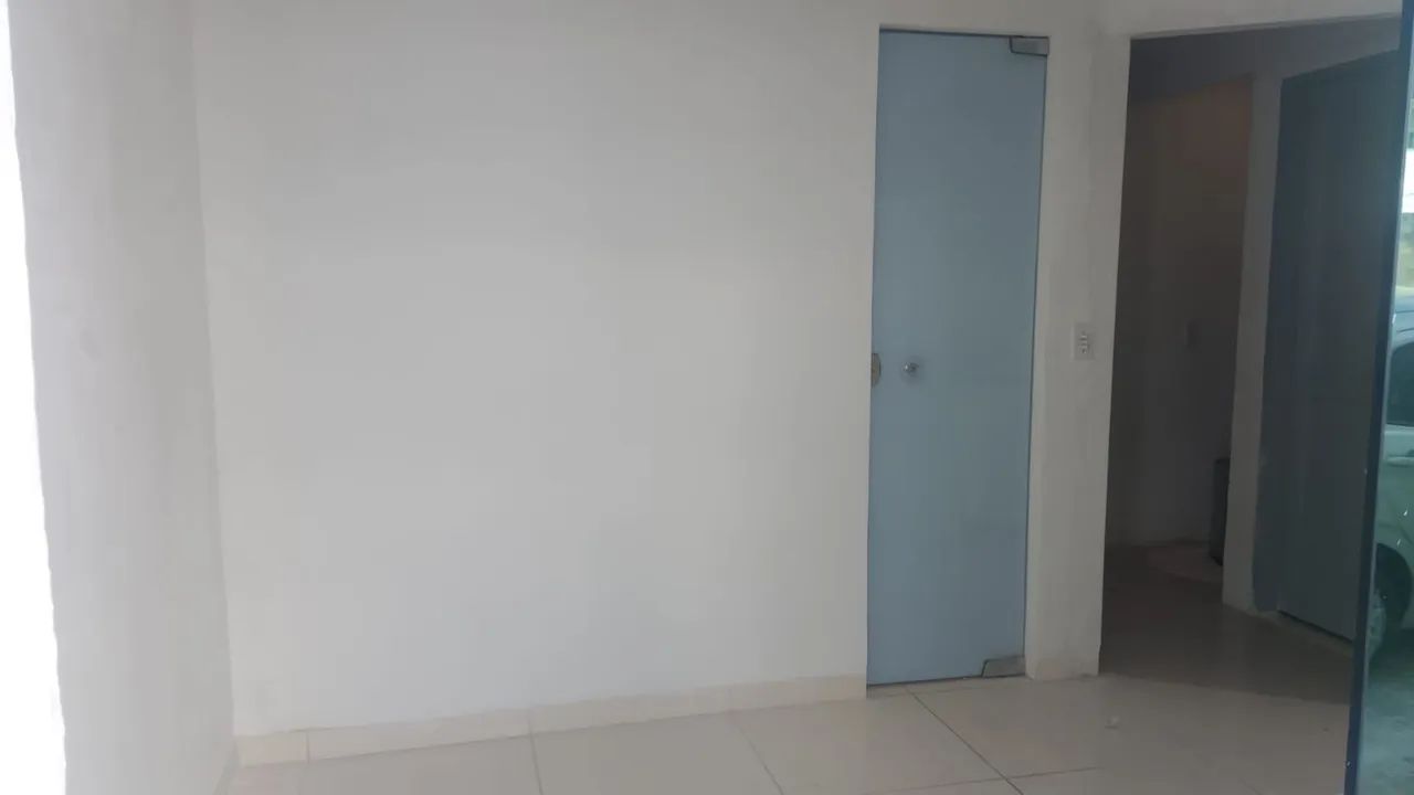 Alugo ponto sala comercial em frente ao inss - Foto 3